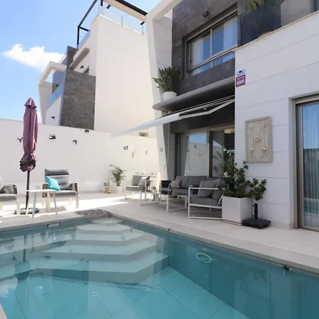 Villa Casa Mariposa, 3 Bedroom In *